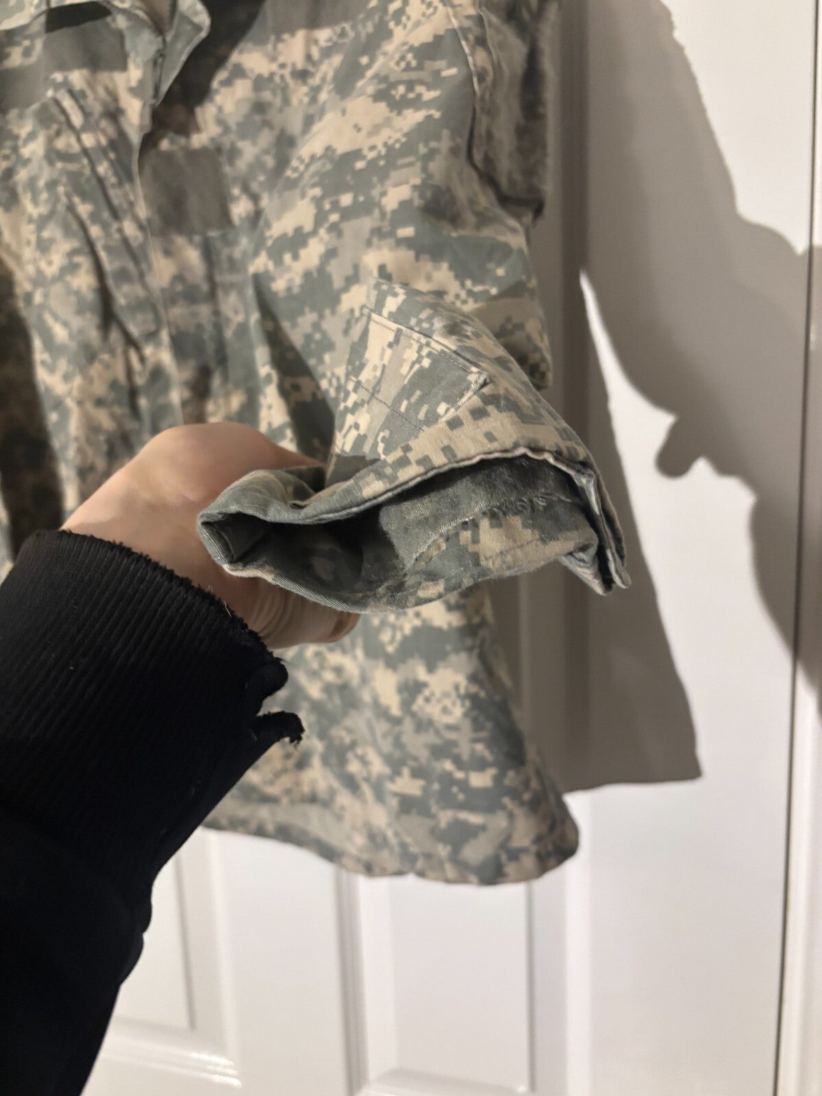 Surplus US Army ACU Combat Uniform Jacket -Size Medium-Regular - The Militaria Shop