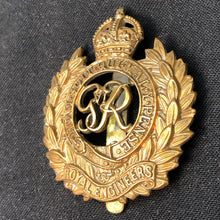 Load image into Gallery viewer, Original WW2 British Army Cap Badge - Royal Engineers - RE - The Militaria Shop
