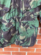 Load image into Gallery viewer, Genuine British Army DPM Camouflaged Combat Smock Jacket - Size 170/96
