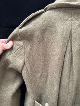 Charger l&#39;image dans la galerie, Original British Army Overcoat Greatcoat - RAPC
