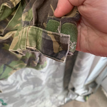 Load image into Gallery viewer, Genuine British Army DPM Camouflaged Combat Smock Jacket - Size 38&quot; Chest
