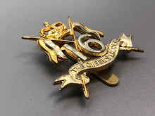 Lade das Bild in den Galerie-Viewer, Genuine British Army 16th The Queen&#39;s Lancers Cap Badge
