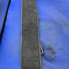 Lade das Bild in den Galerie-Viewer, WW2 British Army / RAF 37 Pattern Combat Belt - Used Original - 40&quot; Waist
