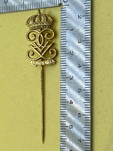 Charger l&#39;image dans la galerie, Interesting Swedish Royal Crown Above 19-16/6-38 - Pin Badge in Gilt Metal
