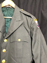 Lade das Bild in den Galerie-Viewer, US Army Men&#39;s Dress Green&#39;s - Rangers - Size 40 Regular - The Militaria Shop
