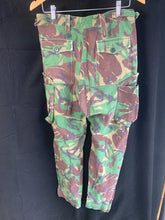 Charger l&#39;image dans la galerie, Genuine British Army DPM Combat Trousers - Size 82/88/104
