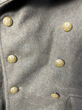 Charger l&#39;image dans la galerie, Original British Army Soldiers Greatcoat 1951 Pattern - 41&quot; Chest
