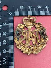 Load image into Gallery viewer, Genuine British Royal Air Force RAF Cap Badge
