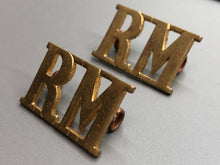 Load image into Gallery viewer, Original British Army WW2 Pair of Royal Marines (RM) Shoulder Titles
