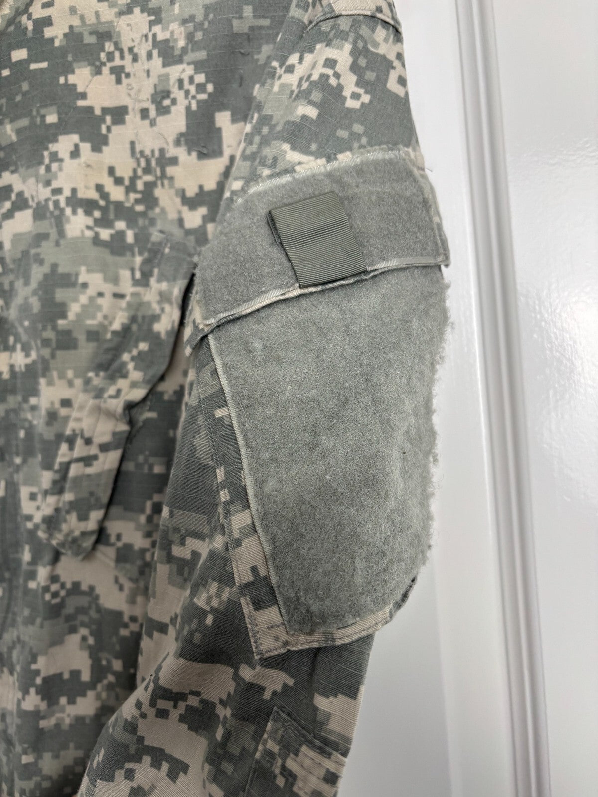 Surplus US Army ACU Combat Uniform Jacket-Large X Long - The Militaria Shop