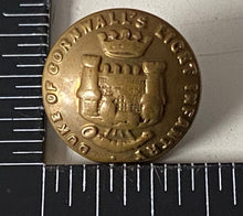 Charger l&#39;image dans la galerie, Victorian Crown Duke of Cornwall&#39;s Regiment epaulette/pocket button approx 18mm
