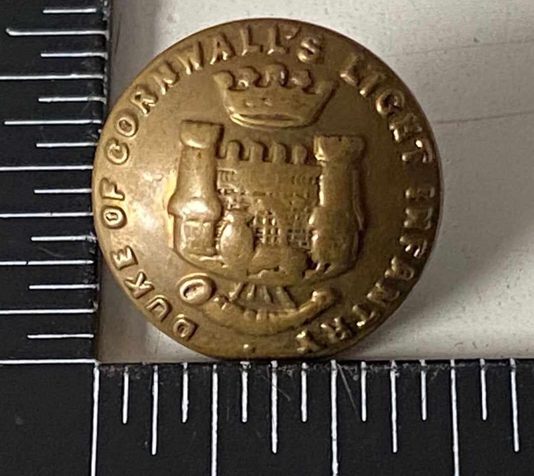 Victorian Crown Duke of Cornwall's Regiment epaulette/pocket button approx 18mm