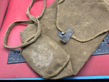 Charger l&#39;image dans la galerie, Original WW2 Italian Army T35 Gas Mask Bag with Shoulder Strap
