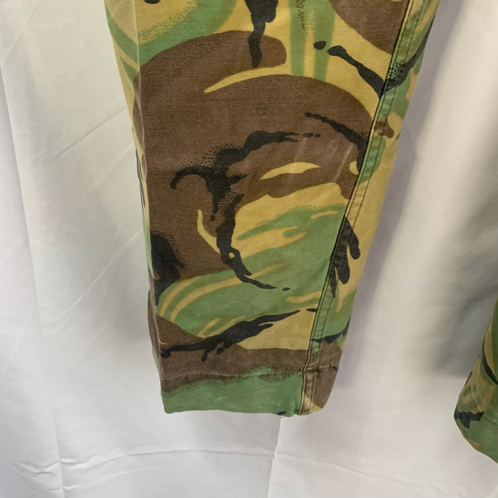 Genuine British Army 68 Pattern DPM Jungle Camouflaged Trousers - Size 30" Waist - The Militaria Shop