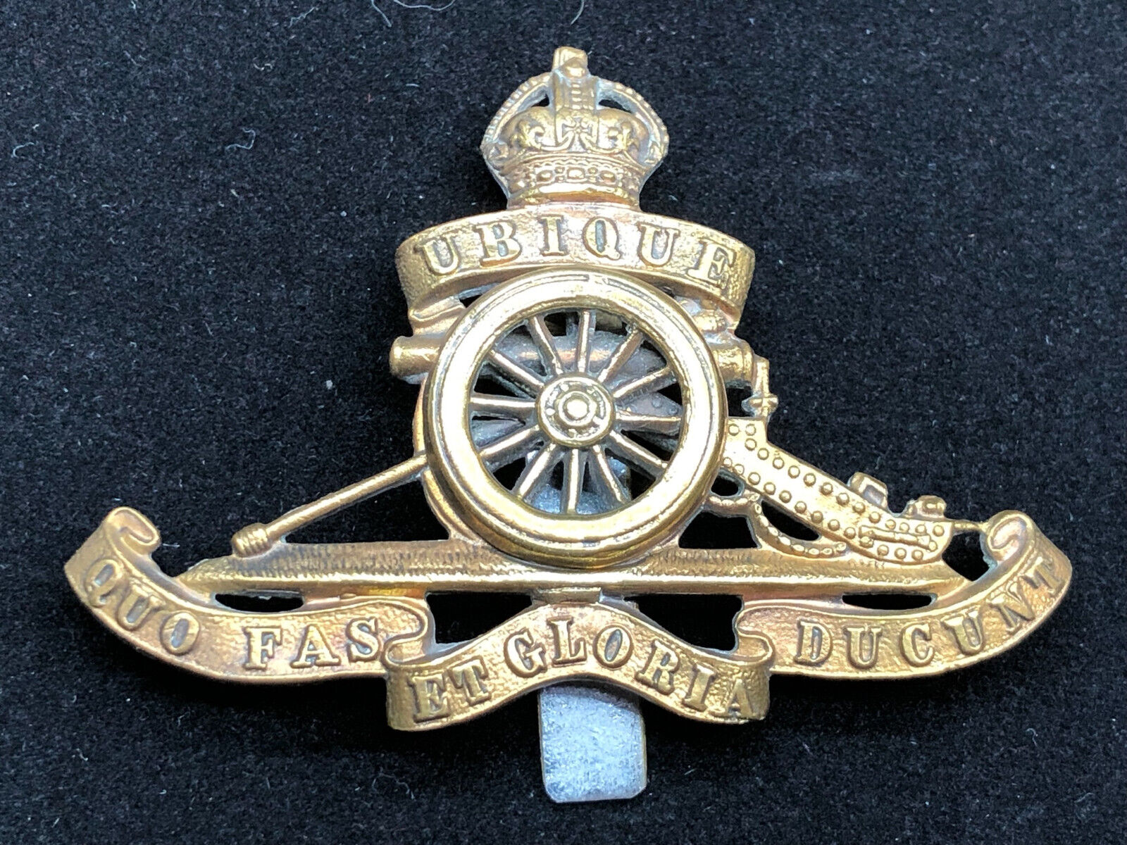 Original WW1 British Army Royal Artillery Cap Badge - The Militaria Shop