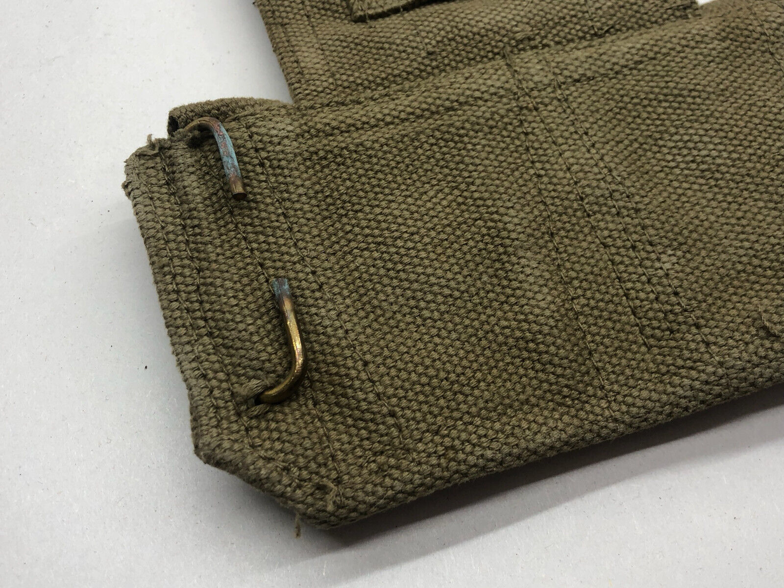 Genuine 37 Pattern Army 3 Pocket Rifle Pouch - WW2 British Army Style - The Militaria Shop