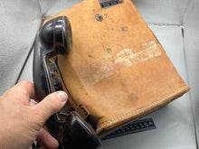 Charger l&#39;image dans la galerie, Original WW2 US Army Signal Corps Field Telephone, Leather Case &amp; Exterior Bell
