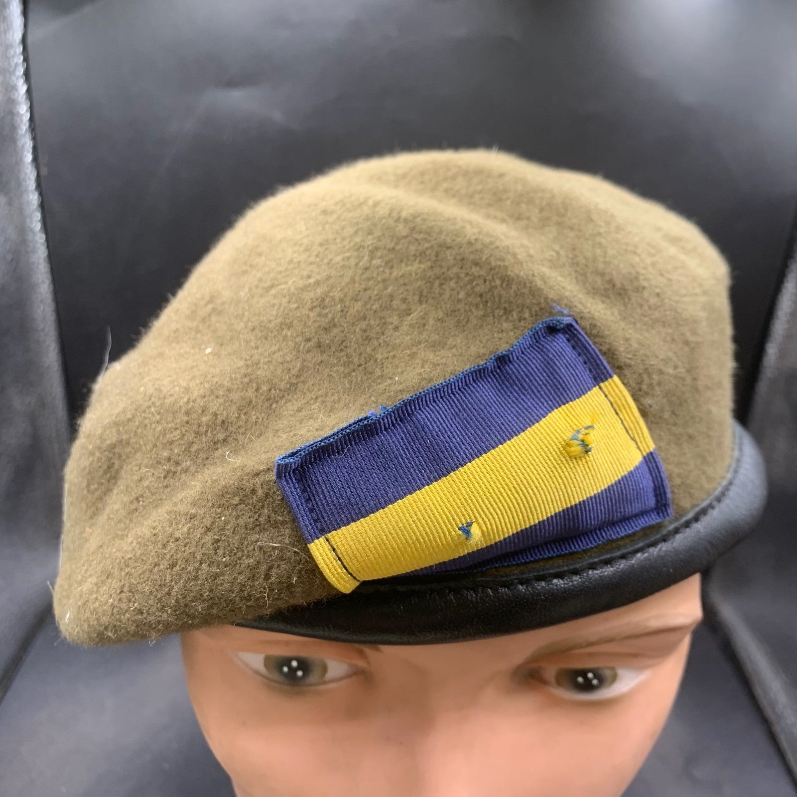 Genuine British Army Guards Givision Beret - Size 57 - The Militaria Shop