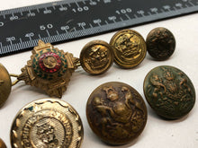 Load image into Gallery viewer, Group lot of British Army Buttons - Some WW2 Pieces
