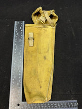 Load image into Gallery viewer, Original WW2 Britsh Army Vickers Long Range Sight Transport Bag 1941 Dated
