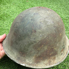 Lade das Bild in den Galerie-Viewer, Genuine British Army Mk4 Combat Turtle Helmet &amp; Liner - Untouched Original
