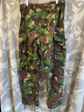 Load image into Gallery viewer, Geuine British Army DPM Camouflaged Combat Trousers - 75/80/96
