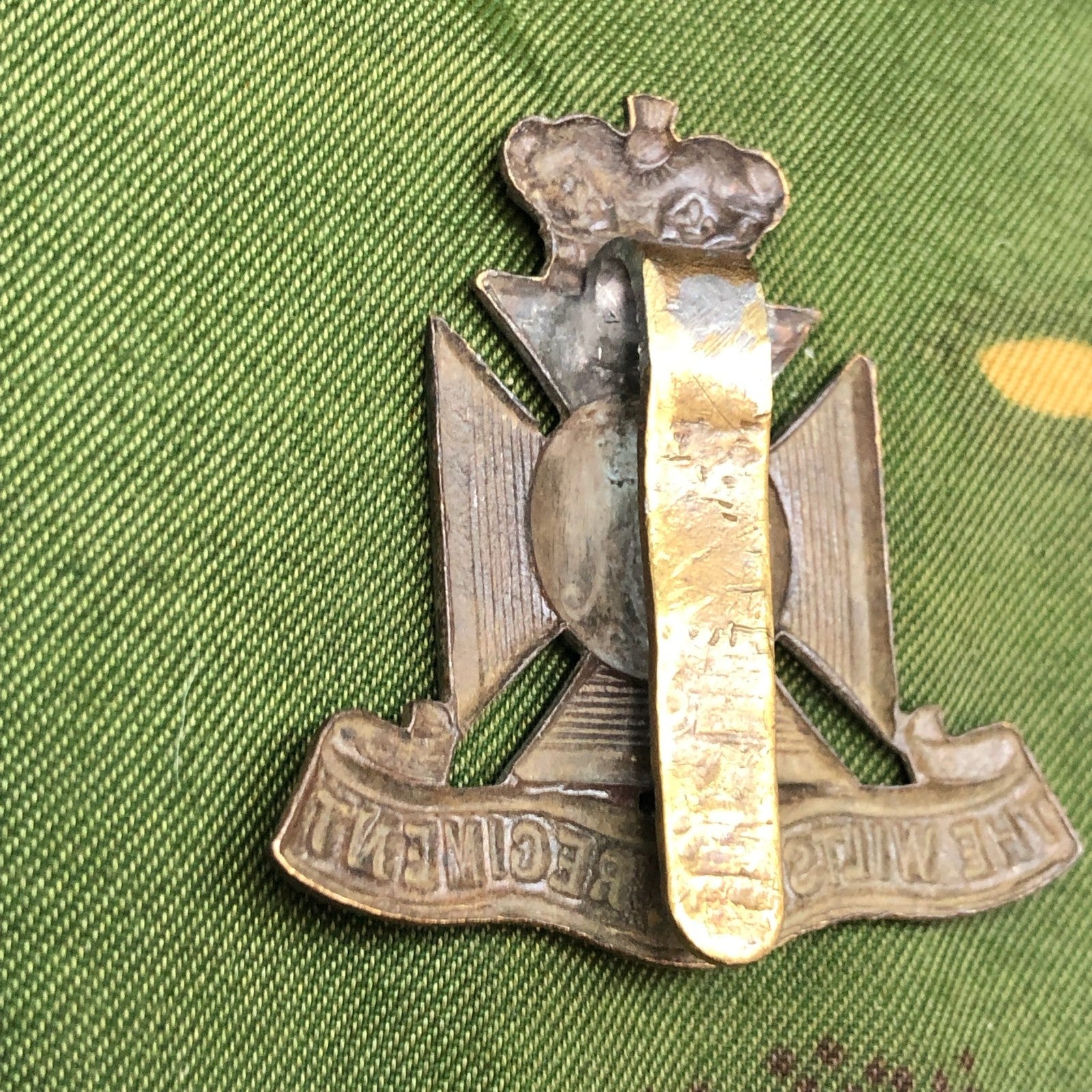 Original WW2 British Army Cap Badge - The Wiltshire Regiment - The Militaria Shop