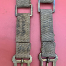 Charger l&#39;image dans la galerie, Original WW2 British Army 37 Pattern Webbing Brace Adaptors Pair
