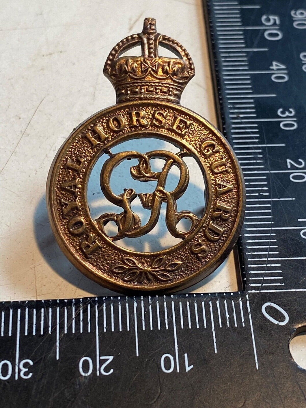 Original British Army WW1 GV Royal Horse Guards Cap Badge