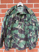 Charger l&#39;image dans la galerie, Original British Army 1968 Pattern Combat Smock Jacket - CAPTAIN - Size 3 - 44&quot;
