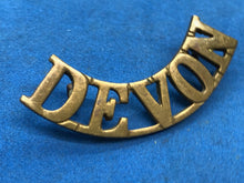 Load image into Gallery viewer, Original WW2 British Army Devonshire Regiment (DEVON) Brass Shoulder Title
