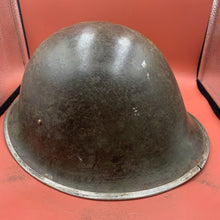 Charger l&#39;image dans la galerie, Original British / Canadian Army WW2 Soldiers Military Combat Mk3 Turtle Helmet
