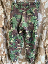 Lade das Bild in den Galerie-Viewer, Original British Army Jungle DPM Camouflaged Combat Trousers - 75/76/92
