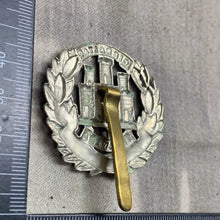 Load image into Gallery viewer, Original WW2 British Army Cap Badge - Northamptonshire Regiment
