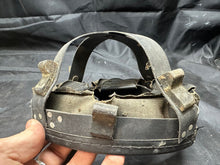 Charger l&#39;image dans la galerie, Original WW2 British Army Mk2 Helmet Liner - Size 6 3/4 - 1939 Dated
