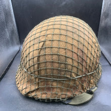Lade das Bild in den Galerie-Viewer, Genuine Dutch Army M53 Euroclone of WW2 US M1 Camouflaged Helmet &amp; Liner Set - The Militaria Shop
