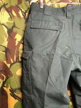 Load image into Gallery viewer, Vintage 511 Combat Tactical Series Cargo Pants Trousers - Size Large Regular - The Militaria Shop
