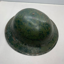 Charger l&#39;image dans la galerie, Original WW2 British Army Mk2 South African Made Helmet Complete with Liner
