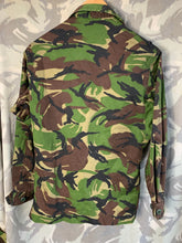 Charger l&#39;image dans la galerie, Genuine British Army DPM Lightweight Combat Jacket - Size 170/88
