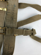 Charger l&#39;image dans la galerie, Original British Army WW2 37 Pattern Belt &amp; Shoulder Straps Set - 42&quot; Waist
