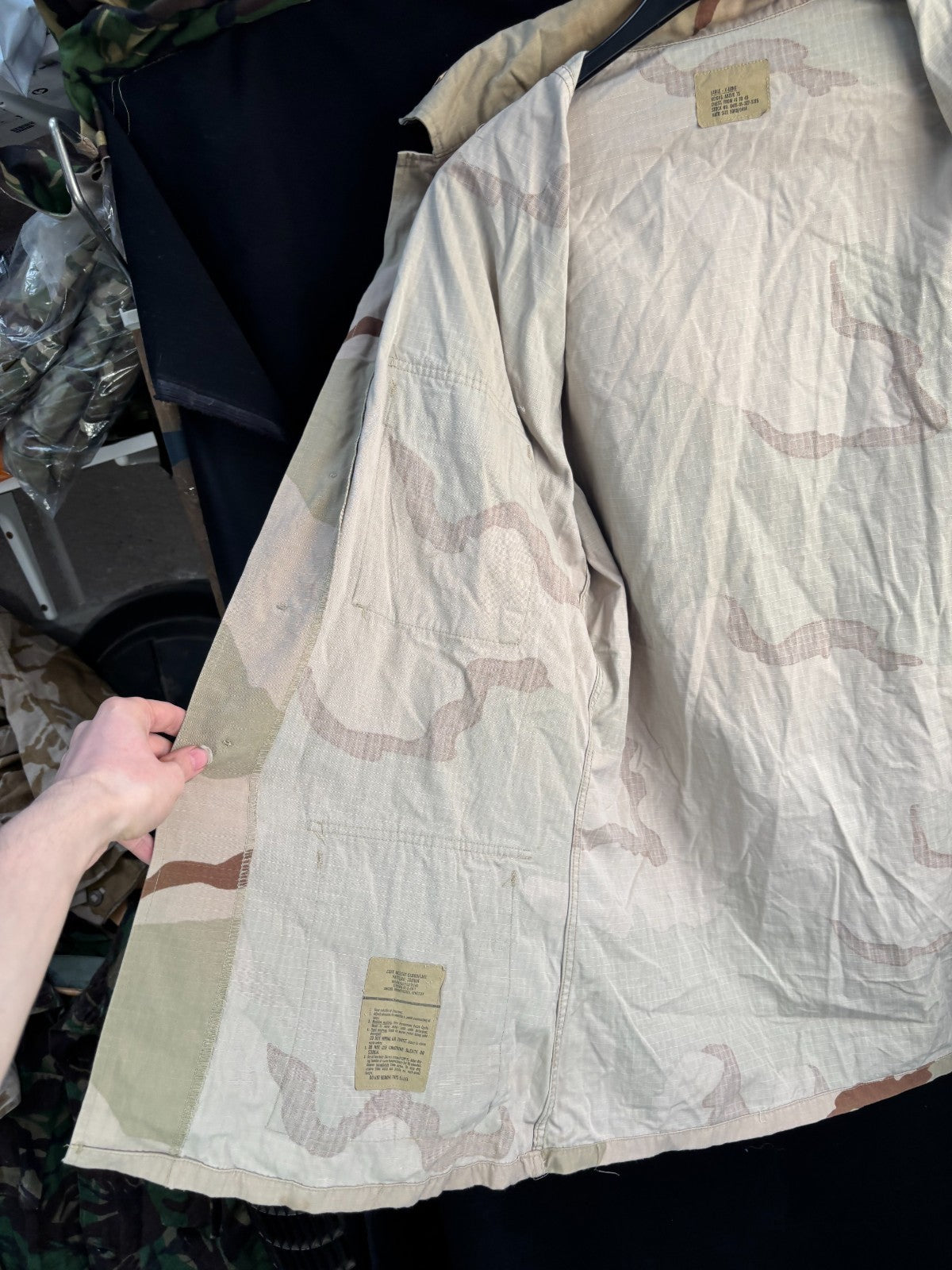 Gulf War US Army DCU Camouflaged Combat Field Coat/Jacket - Large/X-Long - The Militaria Shop