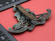 Load image into Gallery viewer, Original WW1 British Army Warwickshire Royal Horse Artillery Cap Badge
