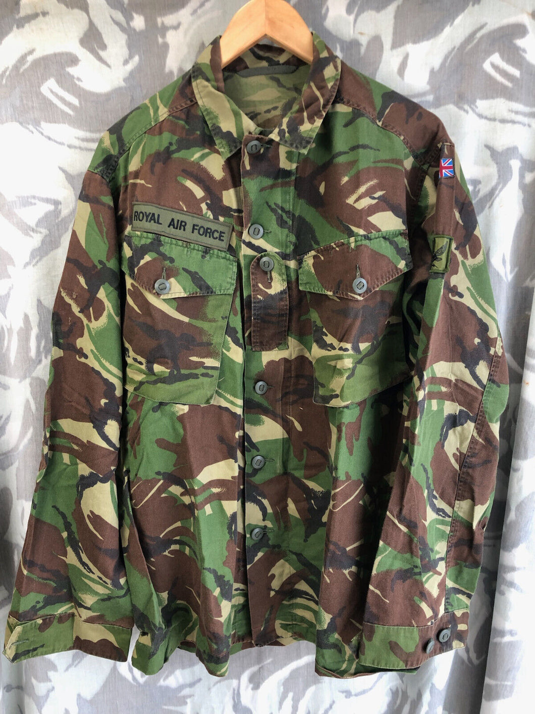 Size 190/104 - Vintage British Army DPM Lightweight Combat Jacket Smock