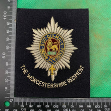 Lade das Bild in den Galerie-Viewer, British Army Bullion Embroidered Blazer Badge - Worcestershire Regiment
