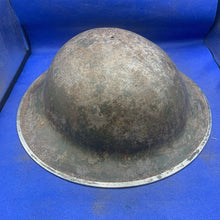 Lade das Bild in den Galerie-Viewer, Original WW2 Mk2 British Army Brodie Combat Helmet
