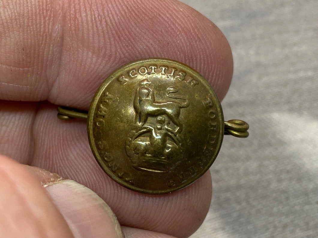Original British Army King's Own Scottish Borderers Brass Button Brooch