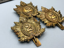 Load image into Gallery viewer, Genuine Canadian Army 2nd Queen&#39;s Own Rifles of Canada Cap Badge
