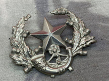 Charger l&#39;image dans la galerie, Original WW1 / WW2 British Army - Cameronians Scottish Cap Badge
