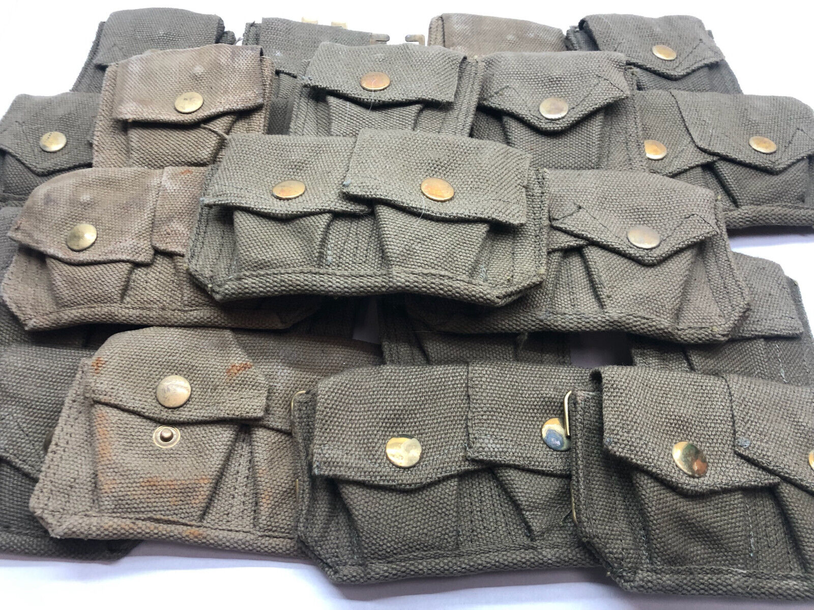 Genuine 37 Pattern Army 3 Pocket Rifle Pouch - WW2 British Army Style - The Militaria Shop