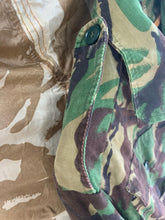 Lade das Bild in den Galerie-Viewer, Genuine British Army Smock Combat Jungle DPM Camouflage - Size 160/104
